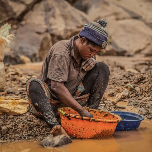 kivu-congo-gold-mining-moses-sawasawa-carmignac-8-2000x